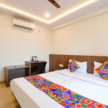 Fabhotel Kzar Select - 2Km From Park Street Колката Екстериор снимка