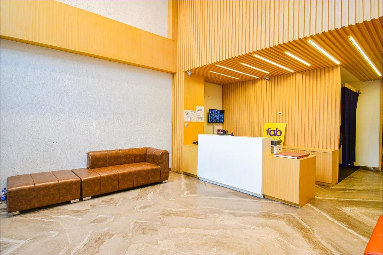 Fabhotel Kzar Select - 2Km From Park Street Колката Екстериор снимка