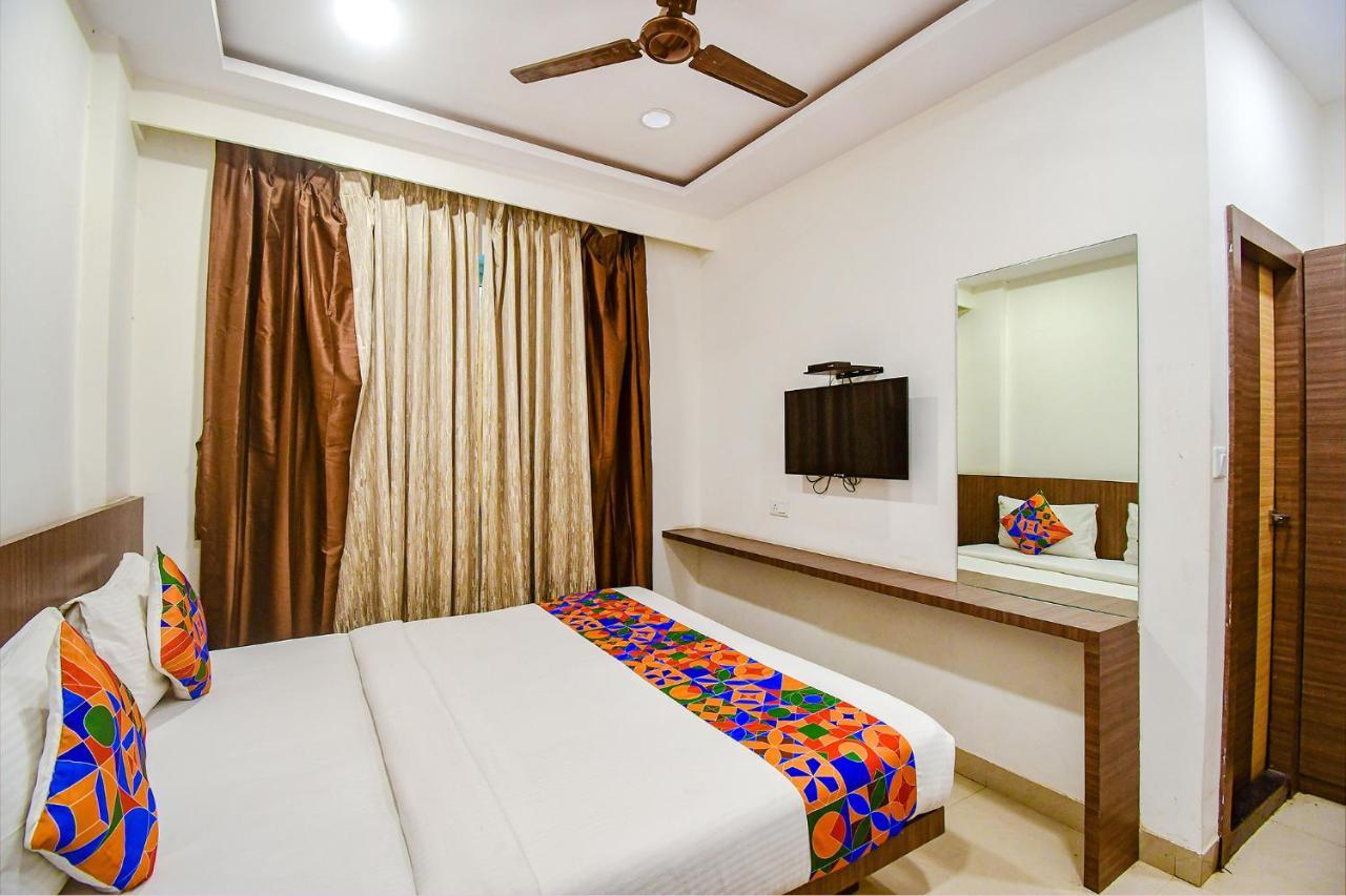 Fabhotel Kzar Select - 2Km From Park Street Колката Екстериор снимка