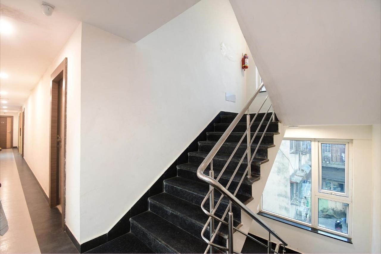 Fabhotel Kzar Select - 2Km From Park Street Колката Екстериор снимка
